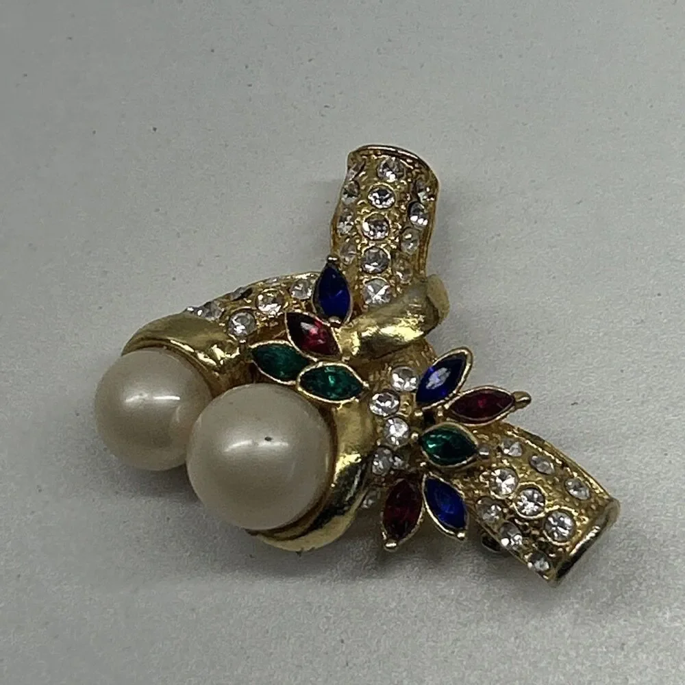 Vintage Gold Tone Rhinestone And Faux‎ Pearl Bow Dress Clip